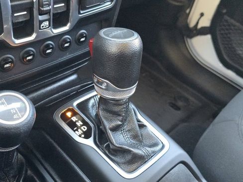 Used 2020 Jeep Gladiator Sport w/ Quick Order Package 24S AWD/4WD image 33
