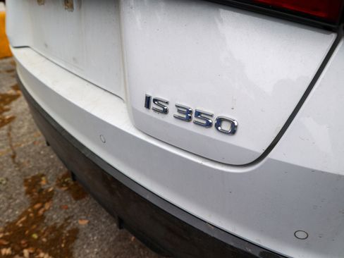 Used 2023 Lexus IS 350 F Sport w/ Navigation Package image 11