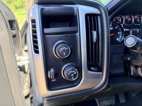 Used 2017 GMC Sierra 1500 SLT w/ Suspension Package, Off-Road AWD/4WD image 24