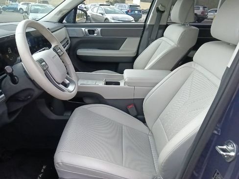 Used 2025 Hyundai Santa Fe SEL FWD image 15