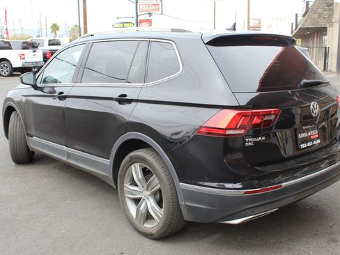 Used 2020 Volkswagen Tiguan SEL w/ 3rd Row Seat Package image 4