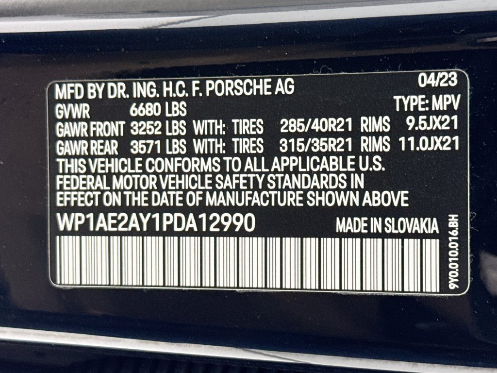 Certified 2023 Porsche Cayenne AWD/4WD image 34