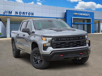 New 2026 Chevrolet Silverado 1500 Custom Trail Boss w/ LPO, Dark Essentials Package