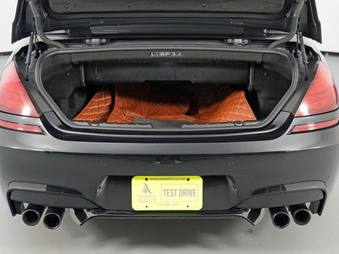 Used 2017 BMW M6 Convertible image 9