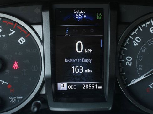 Used 2022 Toyota Tacoma TRD Sport image 22