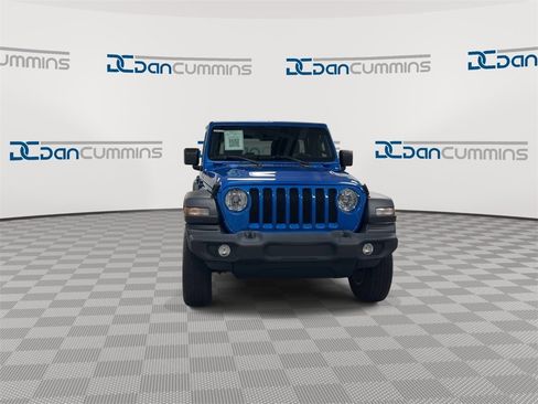Used 2021 Jeep Wrangler Unlimited Islander image 3