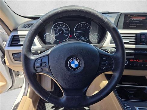 Used 2015 BMW 320i Sedan RWD image 14