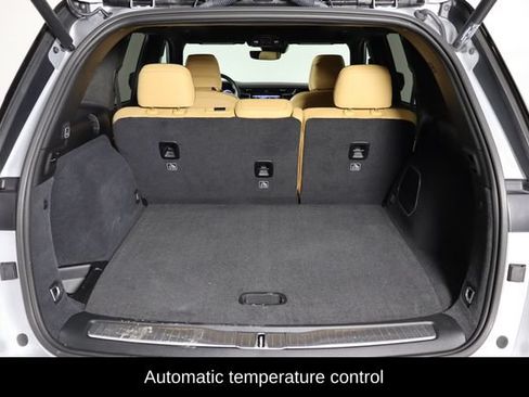 Used 2025 Jeep Grand Cherokee Summit AWD/4WD image 17