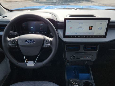 New 2026 Ford Maverick XLT w/ XLT Luxury Package AWD/4WD image 25