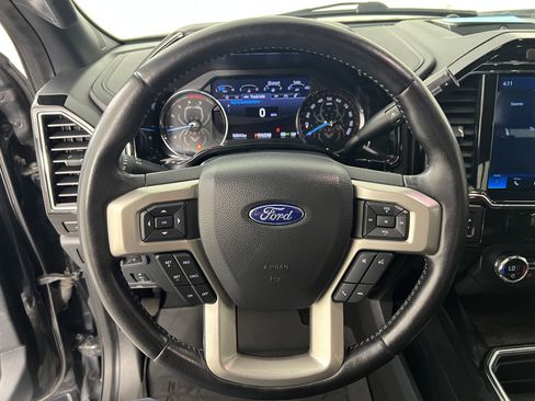 Used 2022 Ford F250 Lariat w/ Black Appearance Package AWD/4WD image 26