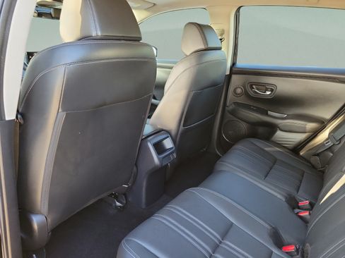 Used 2023 Honda HR-V EX-L image 6