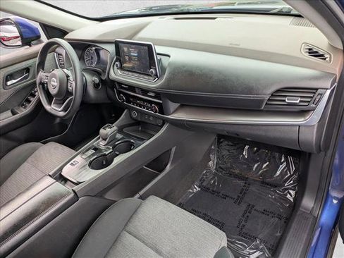 Used 2023 Nissan Rogue SV FWD image 16