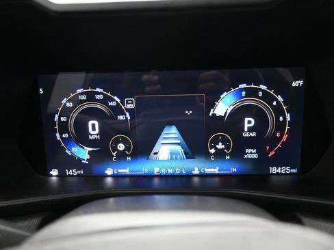 Used 2024 Chevrolet Colorado W/T RWD image 15