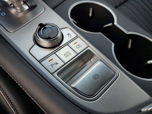 New 2026 Genesis G70 2.5T Prestige image 18