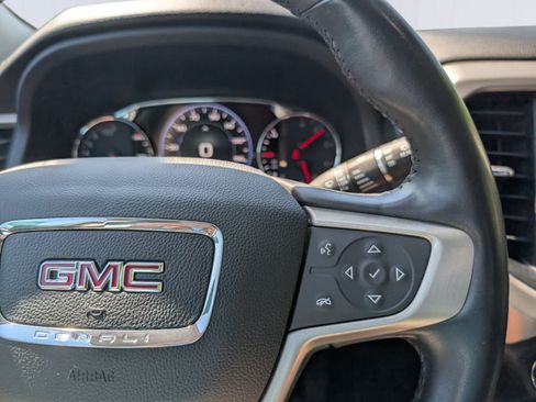 Used 2020 GMC Acadia Denali w/ Technology Package AWD/4WD image 26