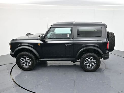 Used 2023 Ford Bronco Badlands image 38