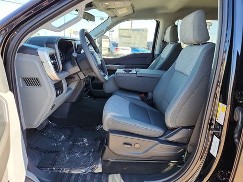 New 2025 Ford F250 XLT w/ 360-Degree Camera Package image 10