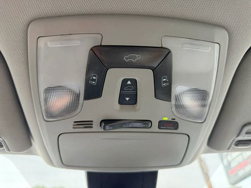 Used 2018 Toyota Sienna XLE w/ XLE Navigation Package AWD/4WD image 34
