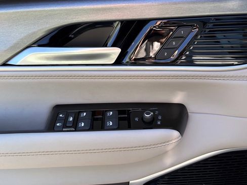 New 2026 Jeep Grand Wagoneer L Limited AWD/4WD image 20