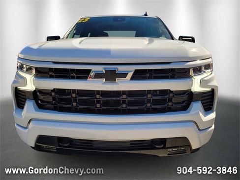 Used 2023 Chevrolet Silverado 1500 RST w/ Z71 Off-Road Package image 9