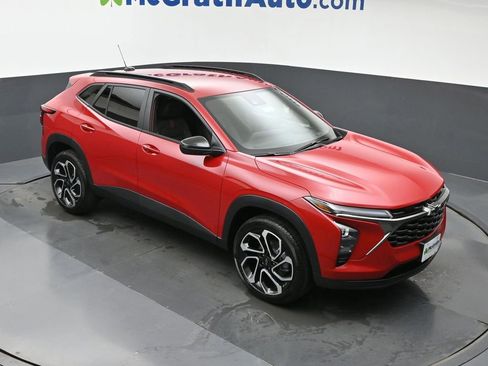 New 2026 Chevrolet Trax RS w/ Driver Confidence Package image 3