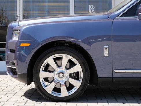 Certified 2023 Rolls-Royce Cullinan w/ Cullinan Package AWD/4WD image 12