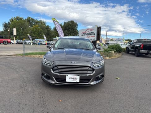 Used 2013 Ford Fusion Titanium image 2