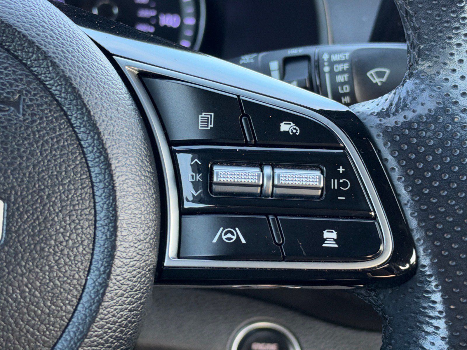 Certified 2024 Kia Forte GT-Line FWD image 14