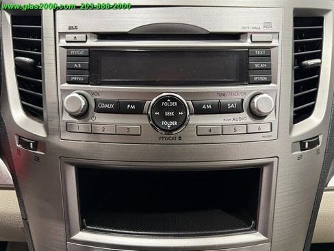 Used 2011 Subaru Legacy 2.5i image 11