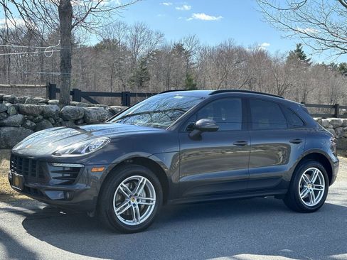Used 2017 Porsche Macan S AWD/4WD image 18