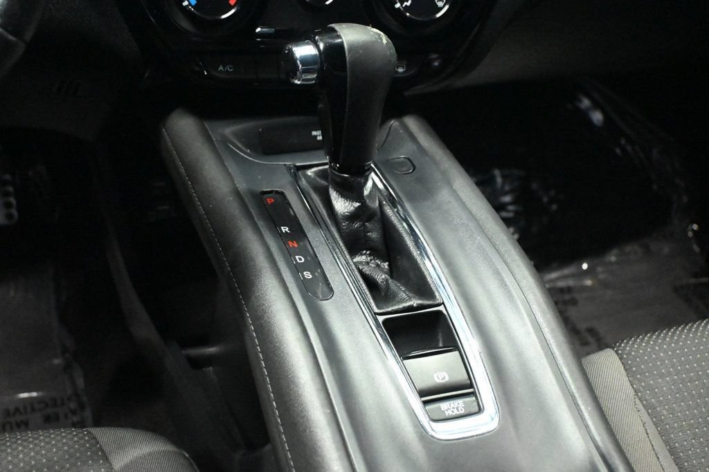 Used 2022 Honda HR-V Sport image 14