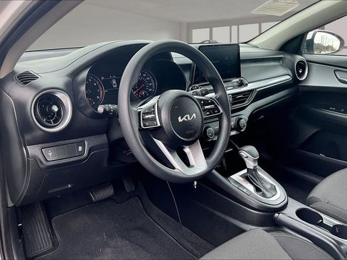 Used 2023 Kia Forte LXS image 17