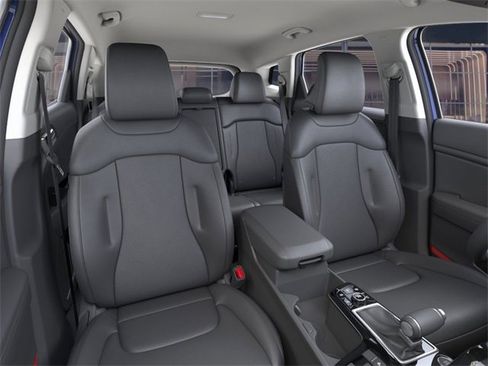 Used 2025 Kia Sportage EX image 15