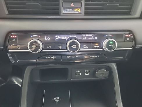 Certified 2025 Honda Pilot EX-L image 29