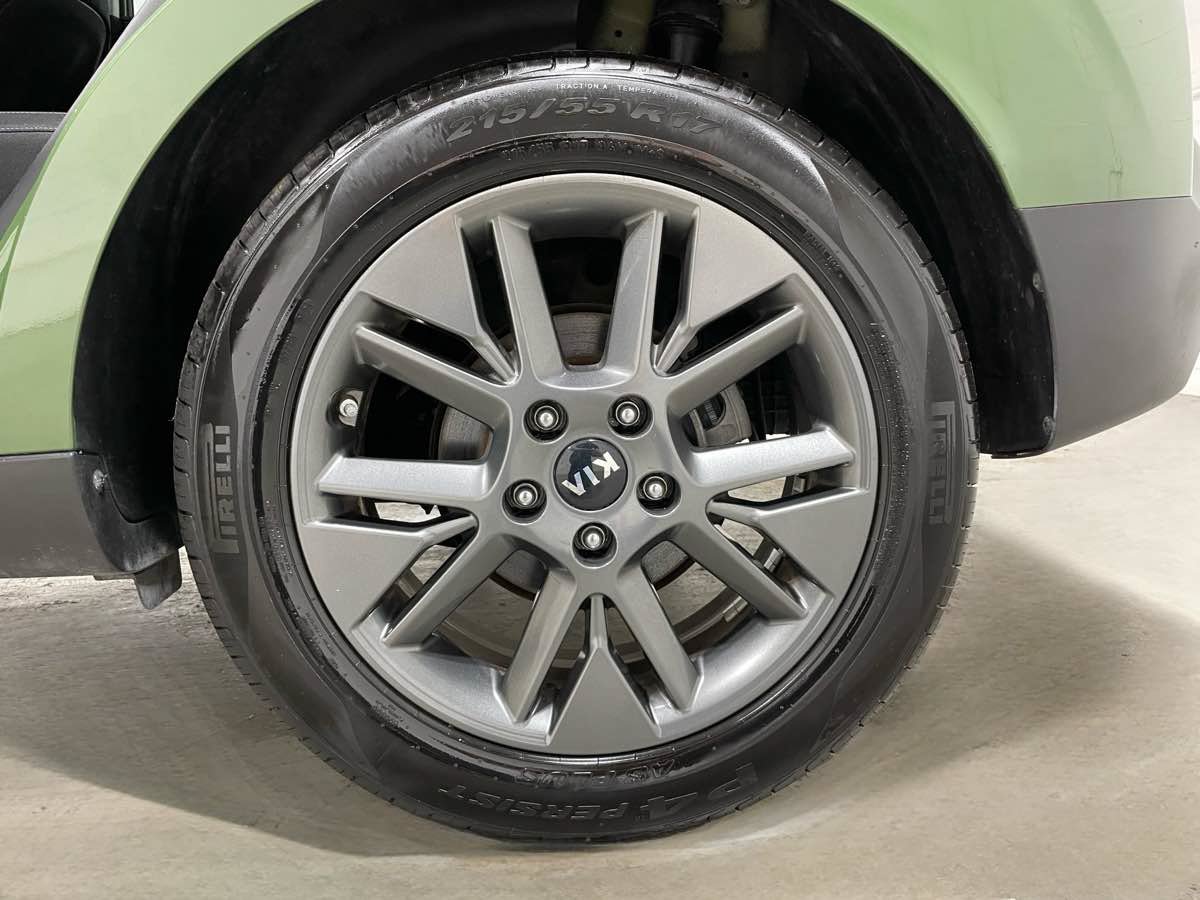 Used 2020 Kia Soul EX FWD image 6