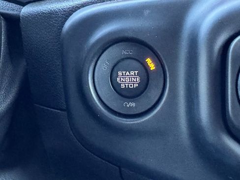 Used 2021 Jeep Wrangler Unlimited Rubicon AWD/4WD image 29