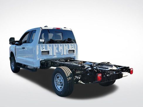 New 2026 Ford F350 XL w/ XL Chrome Package image 6