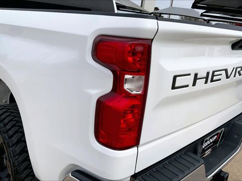 Used 2019 Chevrolet Silverado 1500 LT w/ Trailering Package image 28