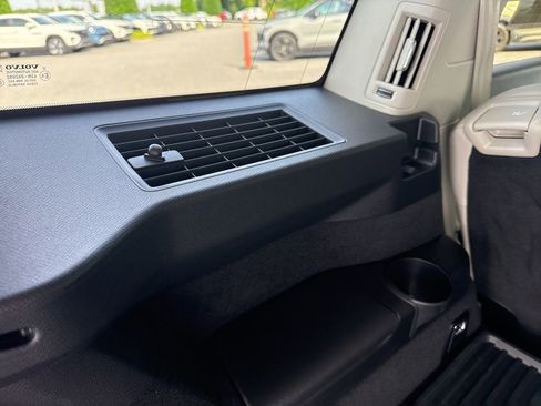 Used 2024 Volvo XC90 T8 Core w/ Climate Package AWD/4WD image 14