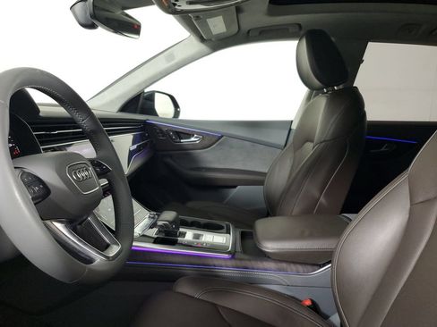 Used 2019 Audi Q8 Prestige AWD/4WD image 22
