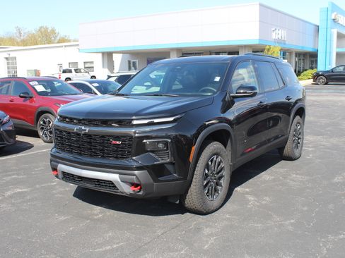 New 2026 Chevrolet Traverse Z71 w/ Driver Confidence Package AWD/4WD image 7