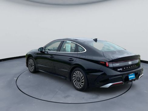 Used 2025 Hyundai Sonata Limited FWD image 10