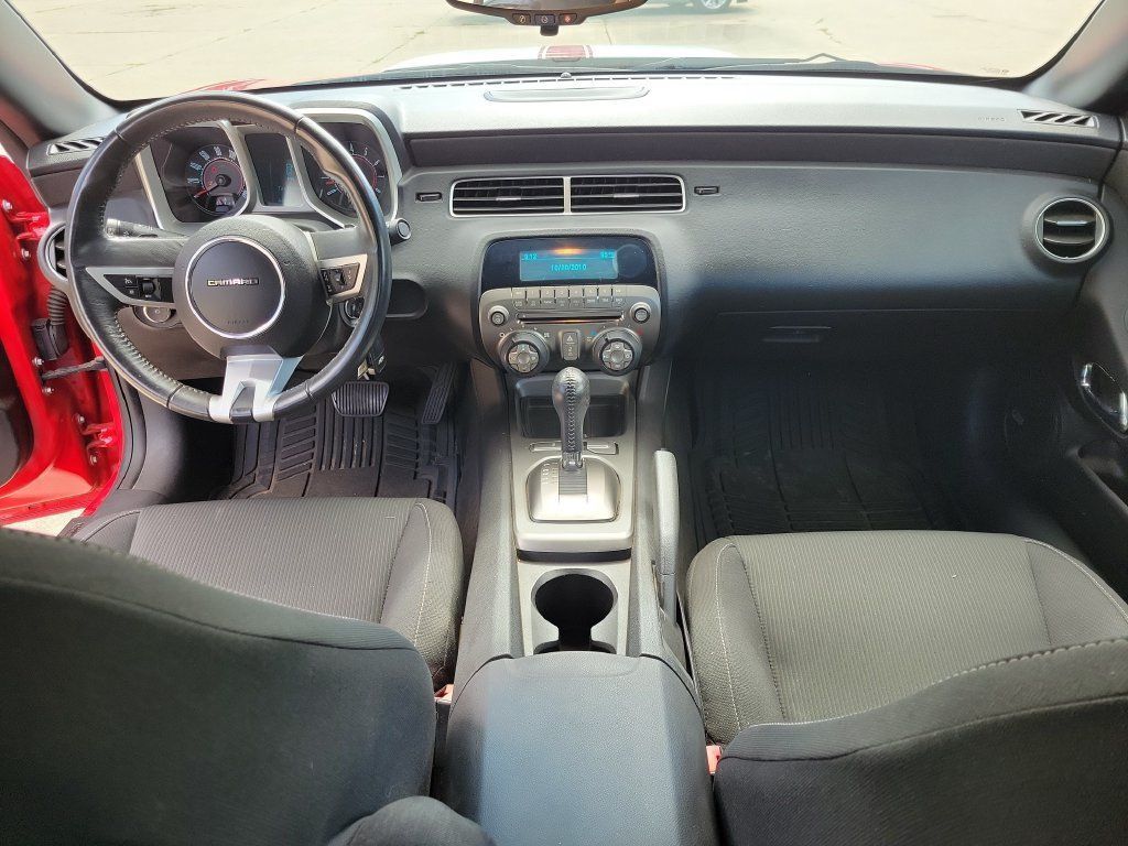 Used 2011 Chevrolet Camaro LT RWD image 8