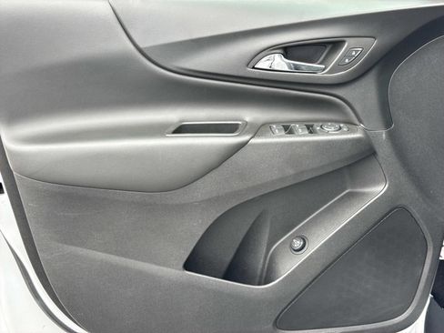Used 2022 Chevrolet Equinox LT AWD/4WD image 23
