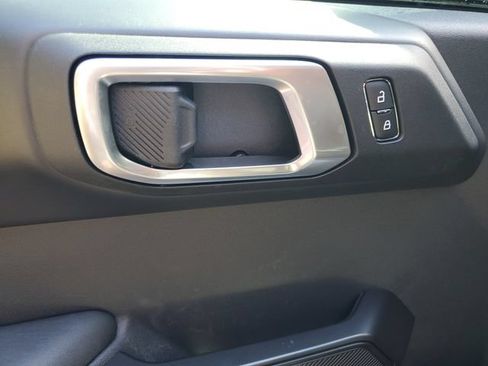 Used 2026 Ford Bronco Raptor AWD/4WD image 9