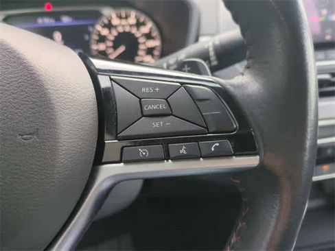 Used 2024 Nissan Altima 2.5 SR image 24