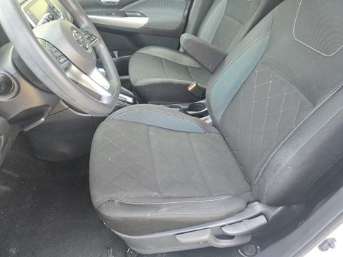 Used 2020 Nissan Kicks SV image 22