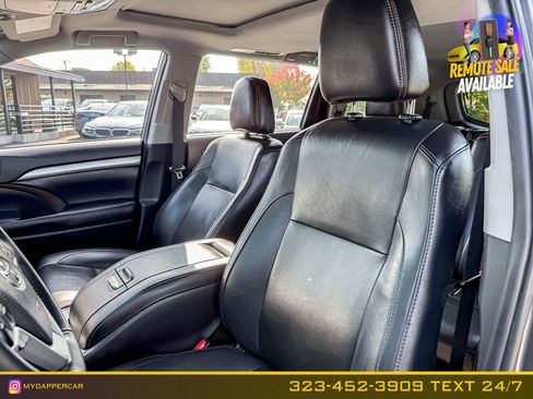Used 2019 Toyota Highlander XLE FWD image 13