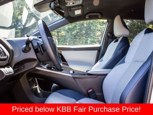 Used 2023 Subaru Solterra AWD image 11