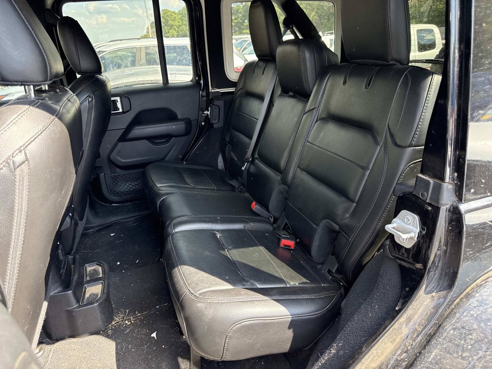 Used 2021 Jeep Wrangler Unlimited Sahara AWD/4WD image 6